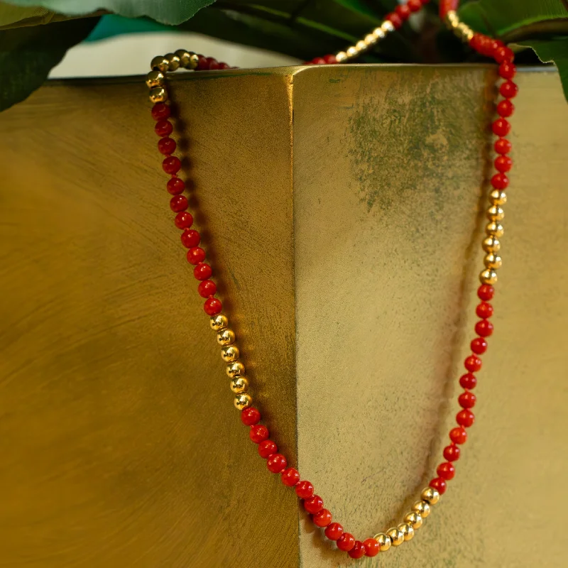 Bold art necklaces-Vintage 14y Coral & Gold Bead Necklace