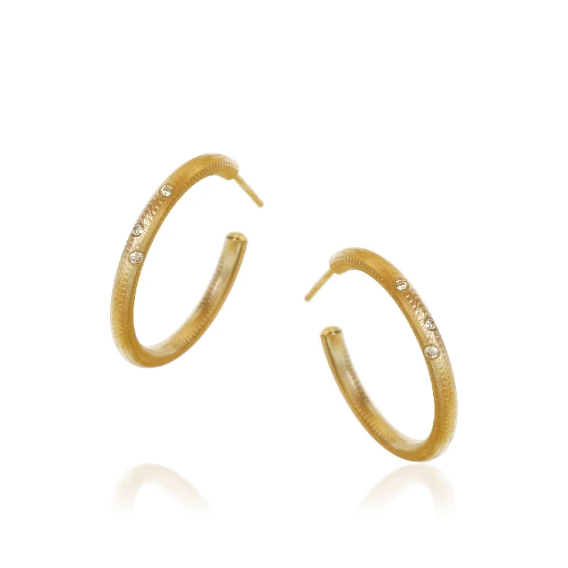 Small Esme 18K Gold Hoops w. Diamonds