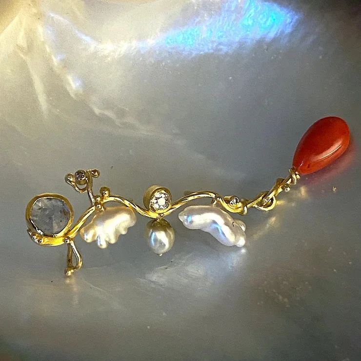 Filuka 18 & 22K Gold Earring w. Coral, Diamonds & Pearls