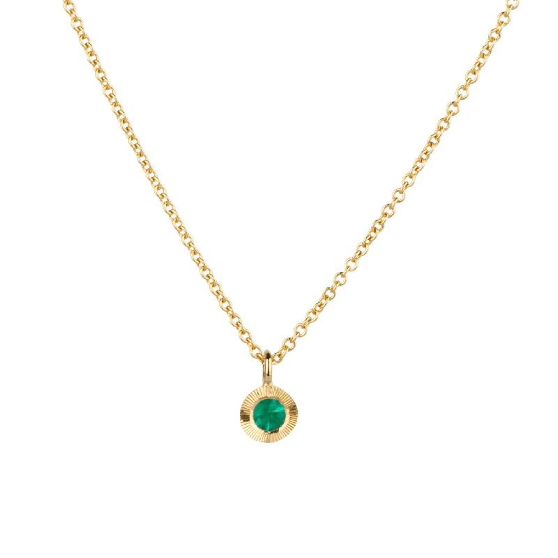 Cotton cord necklaces-Emerald Small Aurora Pendant Necklace in Yellow Gold