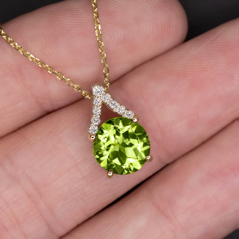 Twist knot necklaces-PERIDOT NATURAL DIAMOND PENDANT 14K YELLOW GOLD NECKLACE GREEN AUGUST BIRTHSTONE