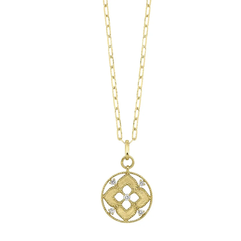 Classic style necklaces-1/4 Ctw Diamond Paperclip Necklace in 14 Karat Yellow Gold