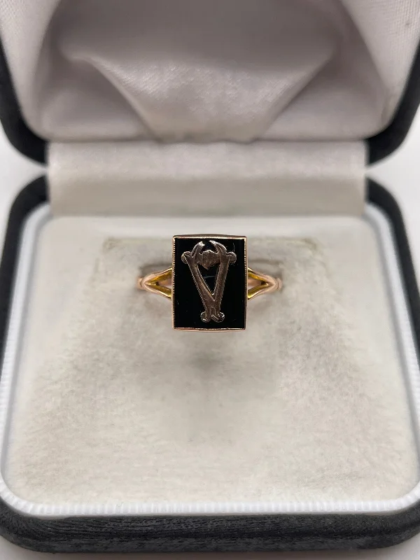 Thin accent rings-9ct rose gold onyx initial ring