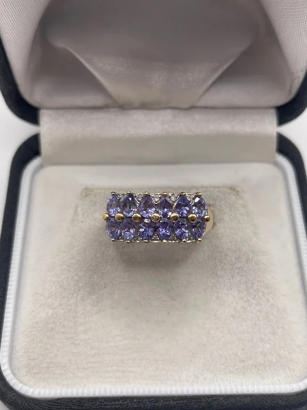 Cotton cord rings-9ct gold tanzanite and diamond ring