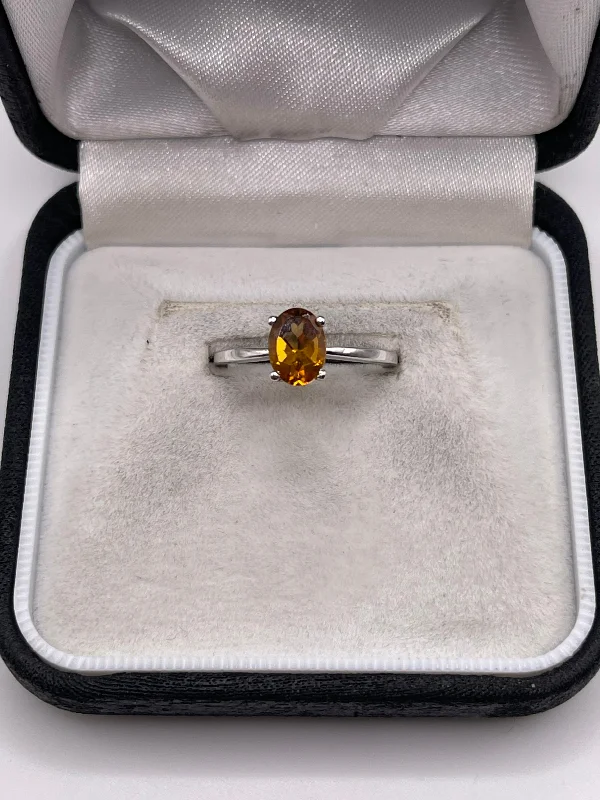 Crystal-twisted rings-Silver citrine ring