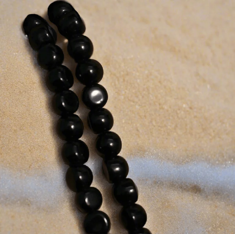 Deer motif rings-1 String 9mm Glass Half Round Beads Black