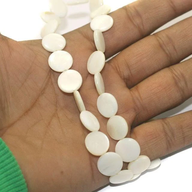 Quirky rings-1 String Natural Shell Beads 12 mm