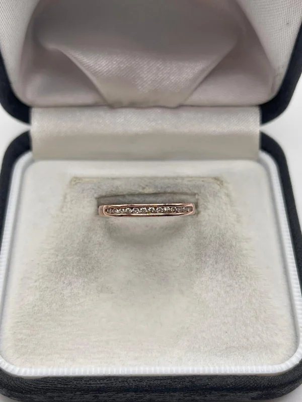 Dusk gothic rings-9ct rose gold diamond ring