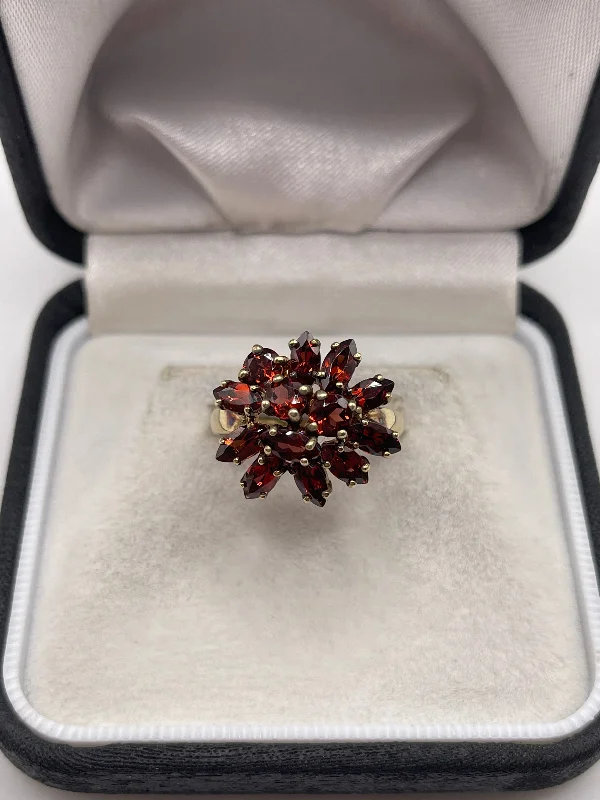 Bead row rings-9ct gold garnet cluster ring