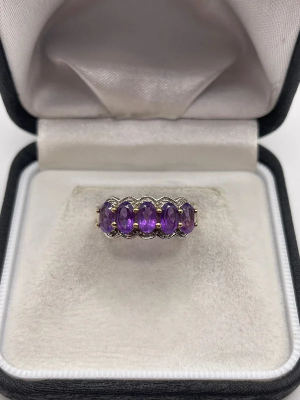 Thin cord rings-9ct gold amethyst and diamond ring