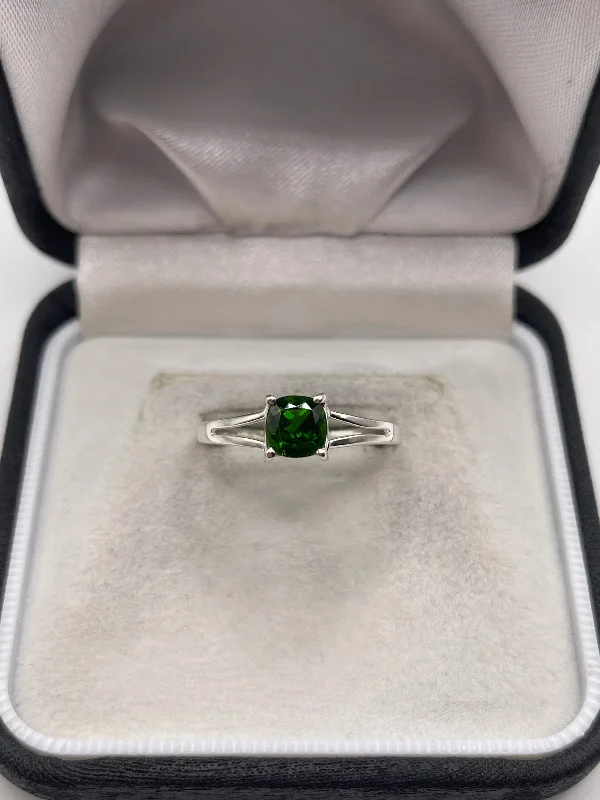 Old deco rings-Silver diopside ring