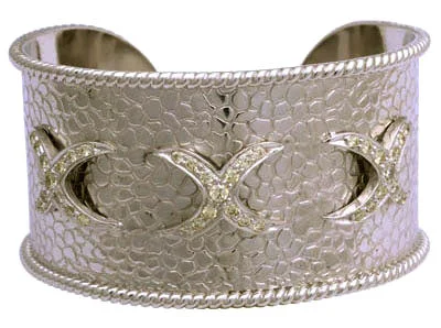 Leaf carved bangles-Repair - Cuff Bangle - Diamond in Silver and Gold (SKU : 251DS)