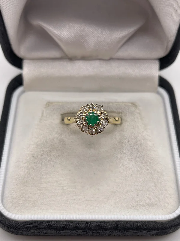 Victorian style rings-18ct gold emerald and diamond ring