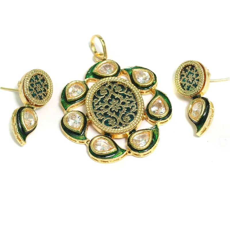 Pure modern rings-Kundan Thewa Pendant With Earring Set