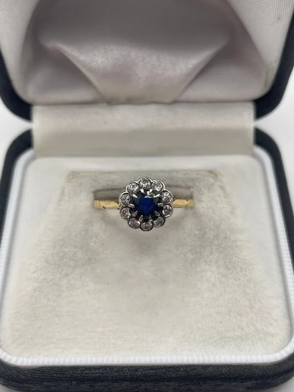 Slim stack rings-18ct gold sapphire and diamond ring