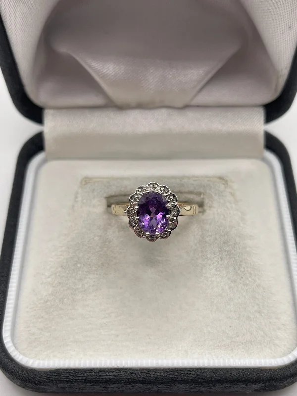 Thin cord rings-9ct gold amethyst and diamond ring