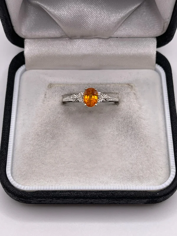 Flat design rings-Silver mandarin garnet ring